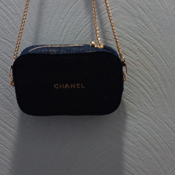 Chanel Navy Cosmetic Bag Turned Crossbody Bag with Unbranded Chain - Picture 8 of 10